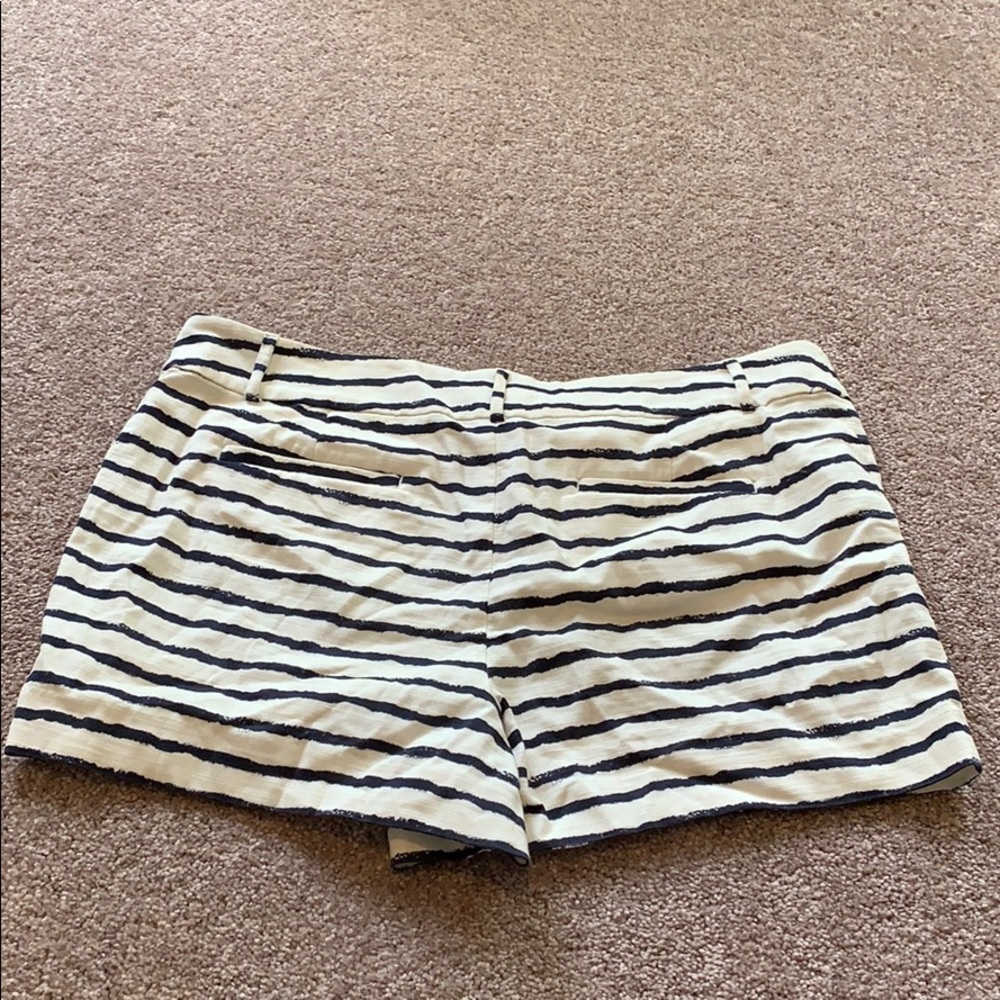 Shorts - Picture 3 of 3
